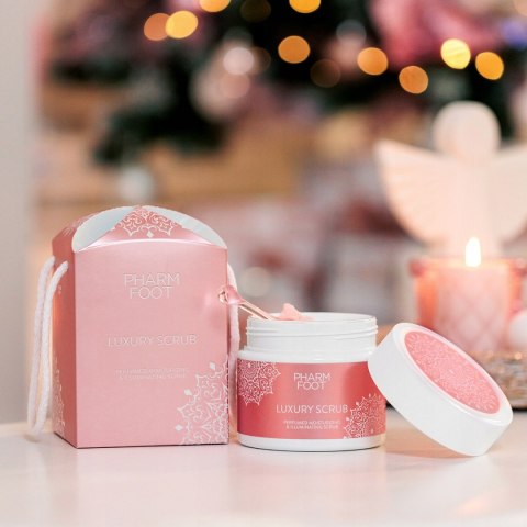 Pharm Foot Perfumowany peeling nawilżająco-rozświetlający do ciała 200g Pharm Foot Perfumowany peeling nawilżająco-rozświetlający do ciała 200g